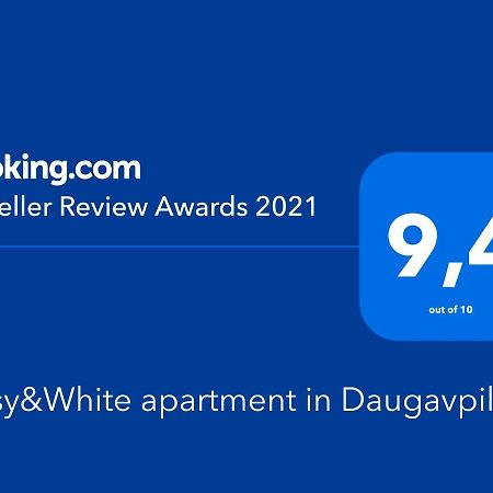 Cosy&White Apartment In ダウガフピルス エクステリア 写真