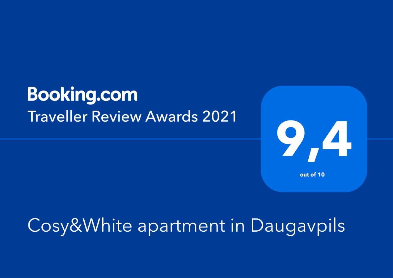 Cosy&White Apartment In ダウガフピルス エクステリア 写真