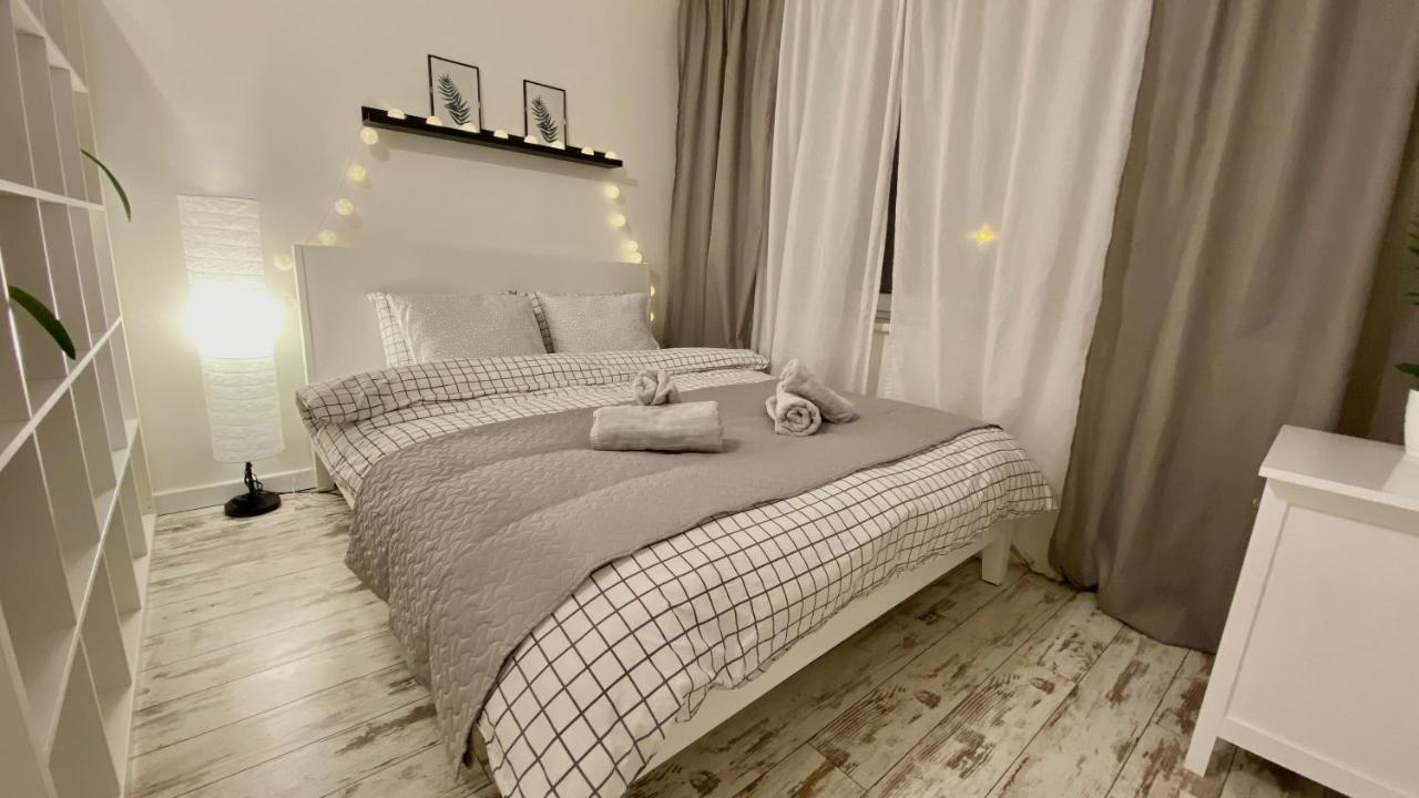 Cosy&White Apartment In ダウガフピルス エクステリア 写真